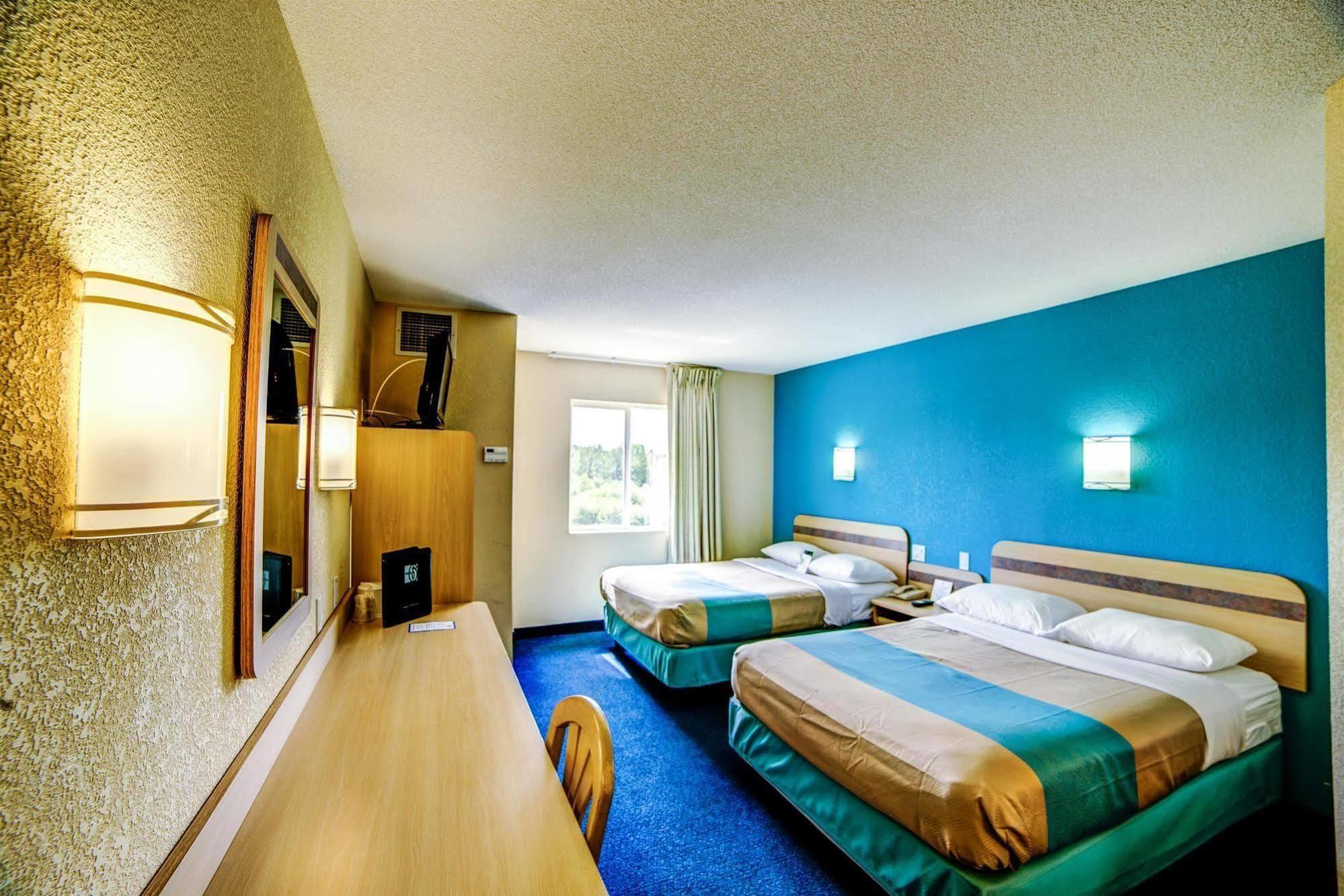 Motel 6-Huntsville, On المظهر الخارجي الصورة